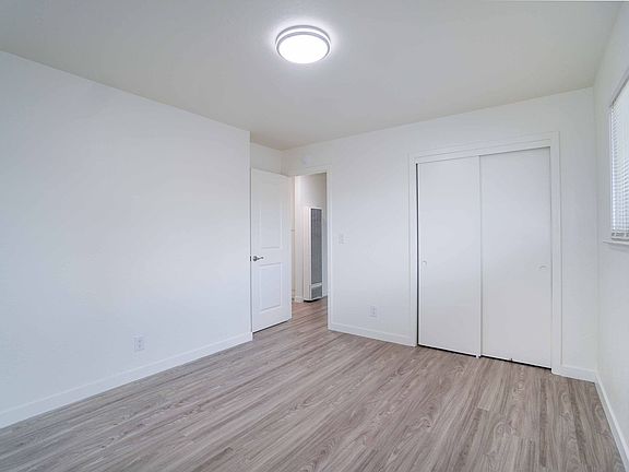 3rd image of 324 Mountain View Ave #7