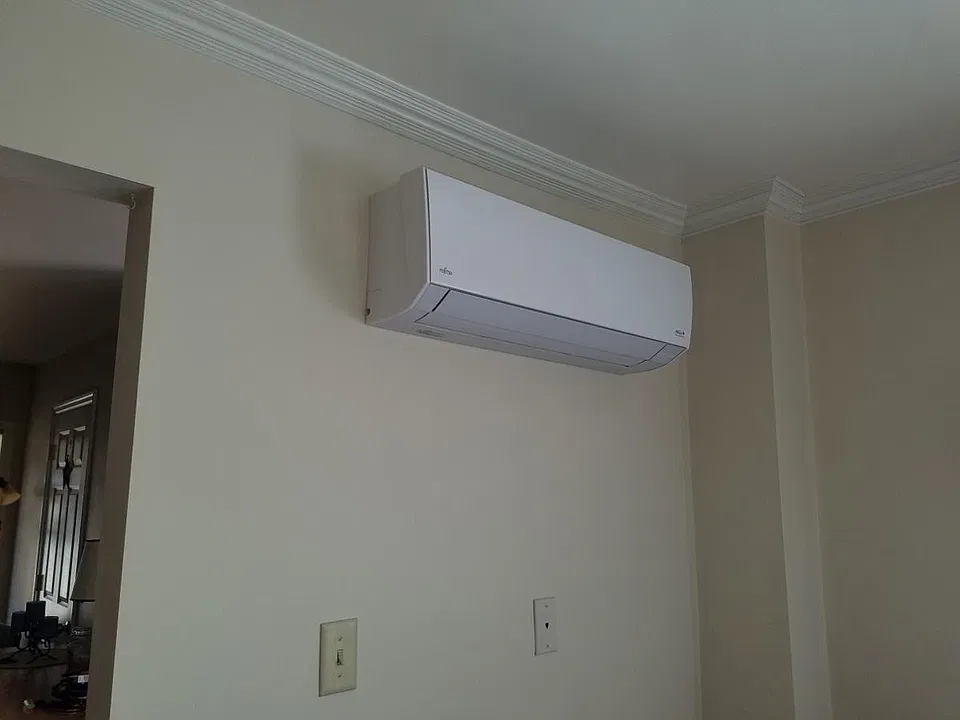 Ductless heating unit