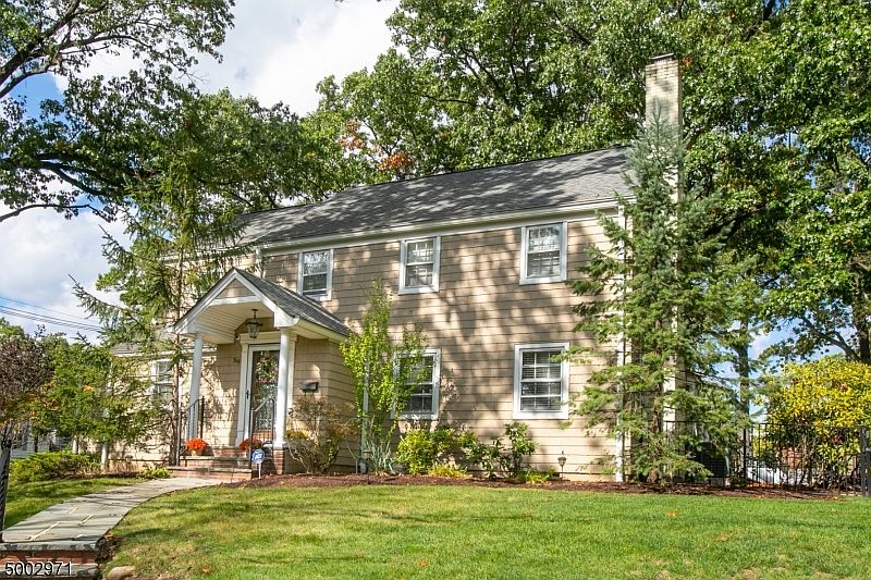 1st image of 59 Fairview Ave