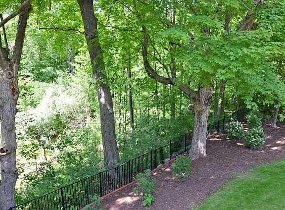 3rd image of 840 Silverwood Pl