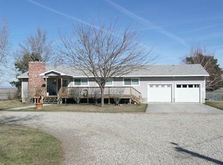 28098 Fox Ln, Wilder, ID 83676