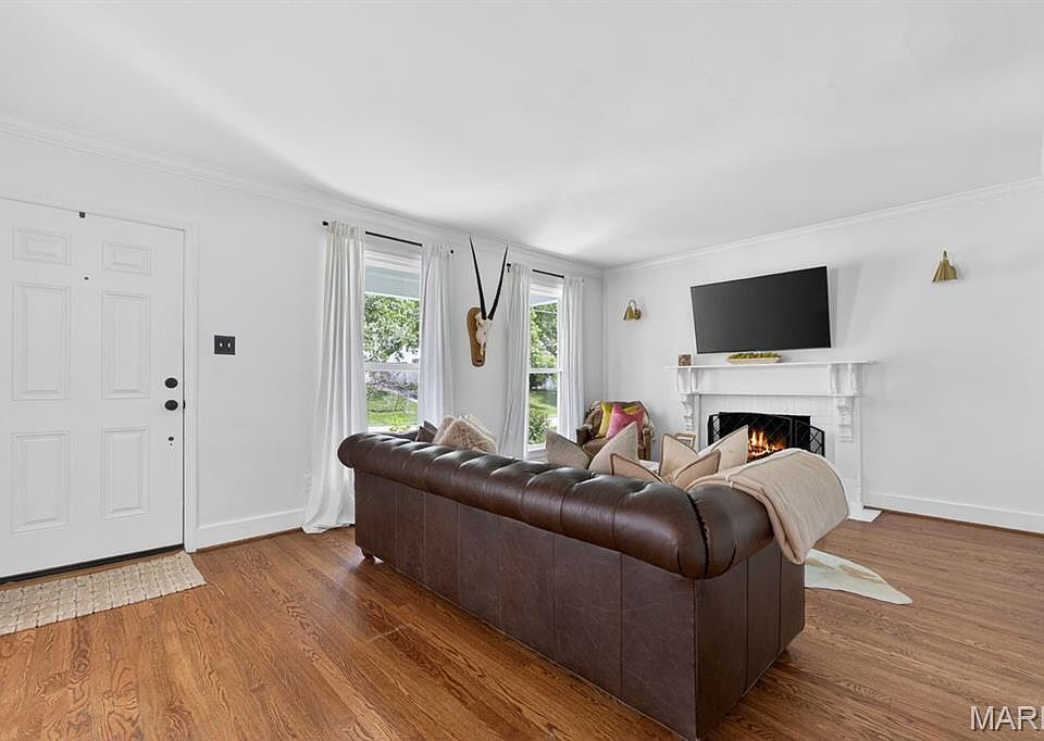 952 Chelsea Ave, Saint Louis, MO 63122 | Zillow