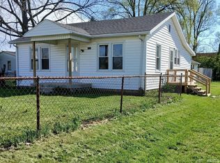 2122 S Hoyt Ave, Muncie, IN 47302