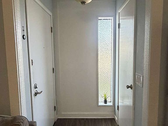 Entryway closet