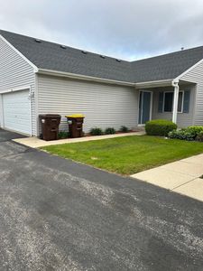 542 Timber Dr, Harvard, IL, 60033