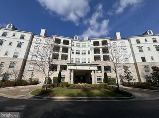 8121 River Rd UNIT 424, Bethesda, MD 20817