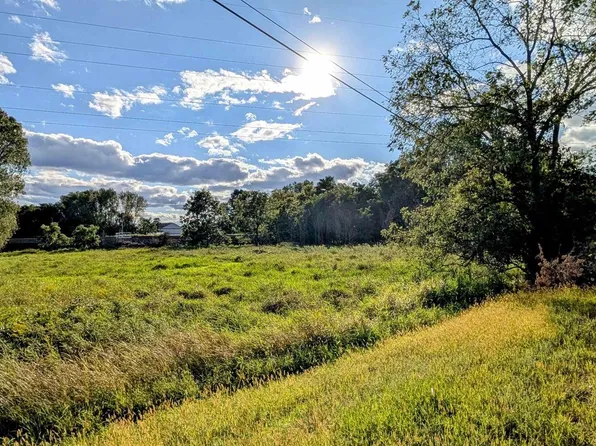 1.25 acres Center Street, Portage, WI 53901