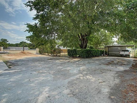 3rd image of 103 Syble Jean Dr