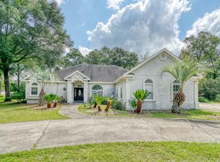 141 Country Club Dr, Crawfordville, FL 32327