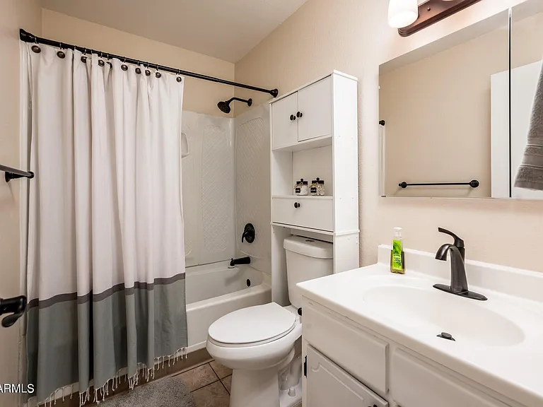 4515 W Continental Dr — Photo 16