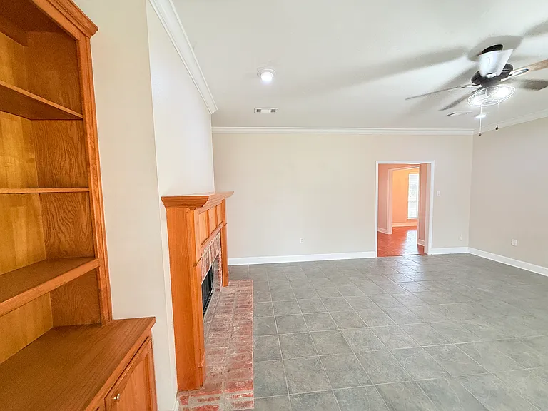 5127 Charing Way Ave — Photo 11