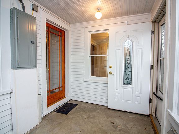2nd image of 731 Gardendale Ave