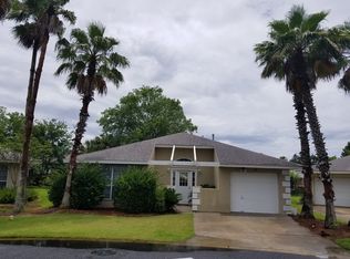 121 Hibiscus Ln, Miramar Beach, FL 32550