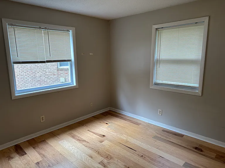 452 Dacian Rd — Photo 11