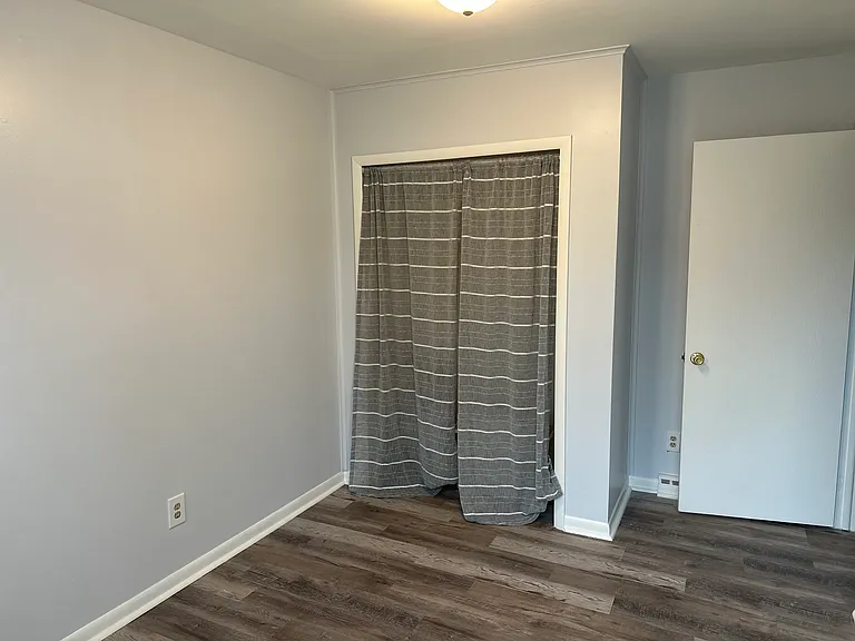 761 Adams St — Photo 11