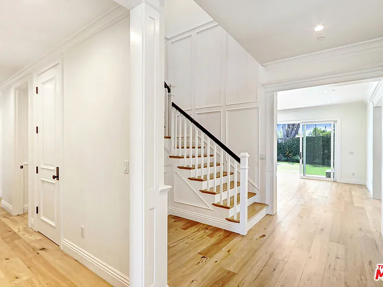 11540 Clover Ave — Photo 22