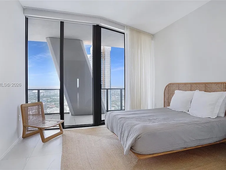 1000 Biscayne Blvd #4401 — Photo 21