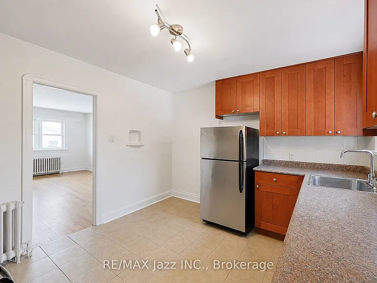 366 Mary St N #5 — Photo 12