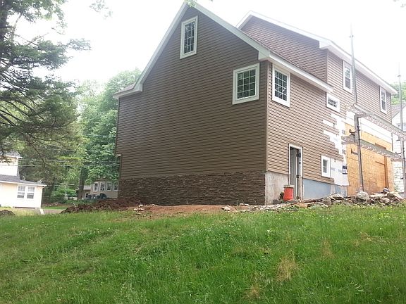 Palisades Avenue Side