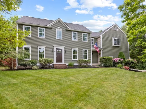 88 Ocean Hill Dr, Kingston, MA 02364