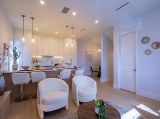 4875 Albert St #1, Burnaby, BC V5C 2H4