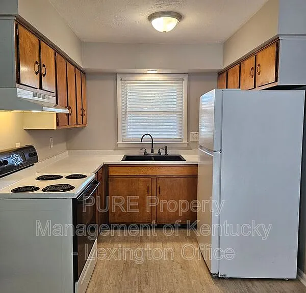 3510 Lansdowne Dr #A — Photo 6