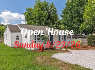 1002 Carolyn St, Tuscumbia, AL 35674