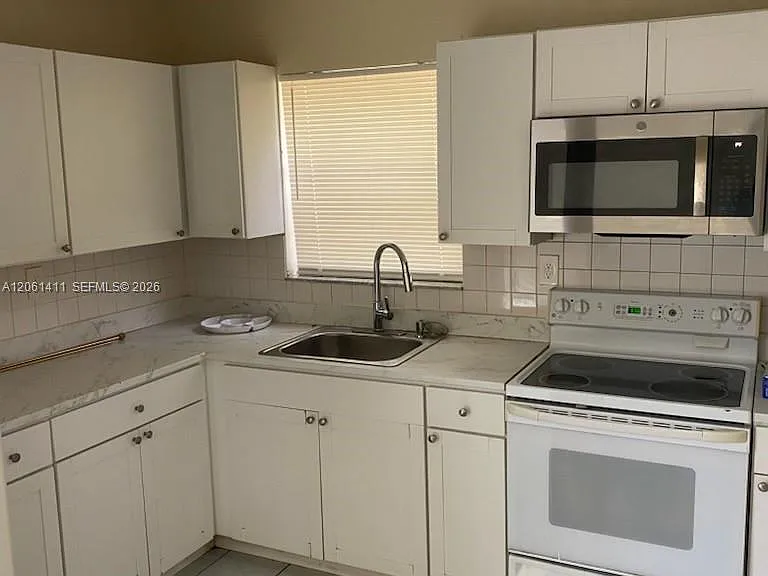 27922 SW 130th Ct — Photo 5