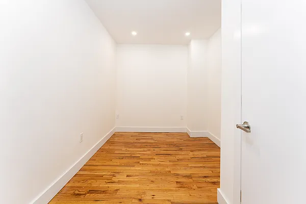 Rented by Owner | media 8