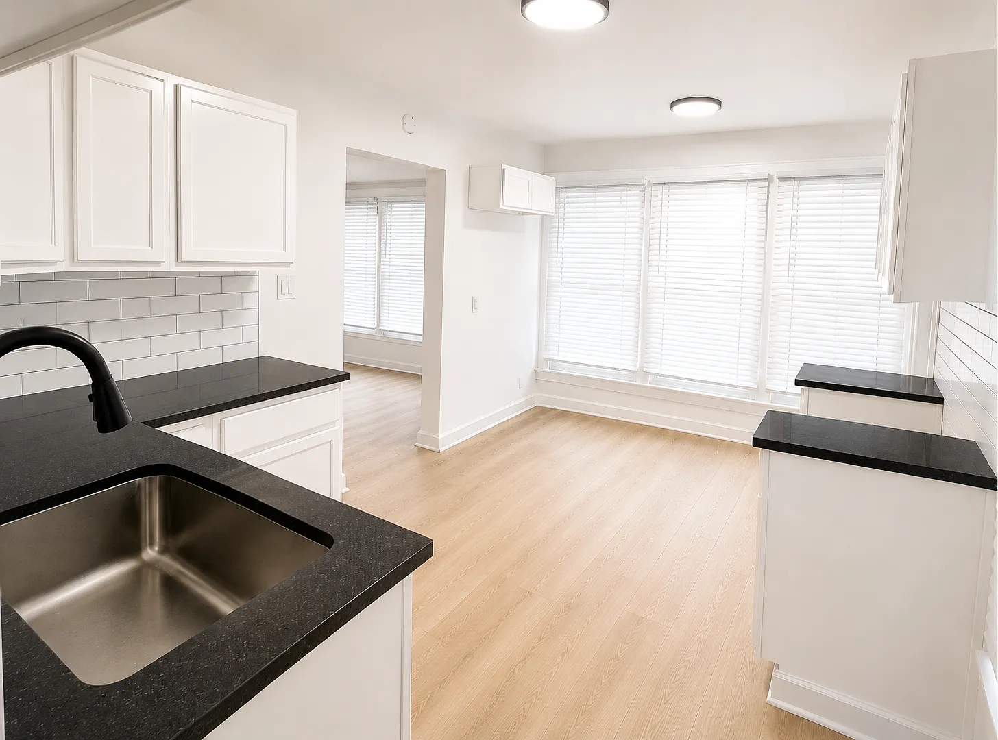 4 bed, 1058 sqft, $1,700 — Photo 4