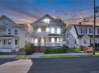 40 E Thorme St, Bridgeport, CT 06606