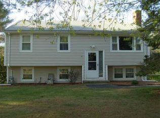 21 Darlene Dr, Bridgewater, MA 02324