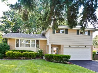 1328 E Mulberry Ln, Mount Prospect, IL 60056