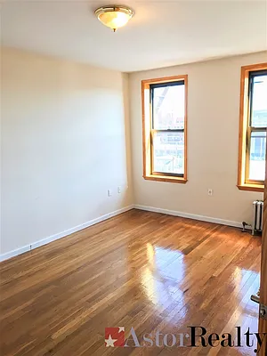 Rented by Astor Realty | media 20