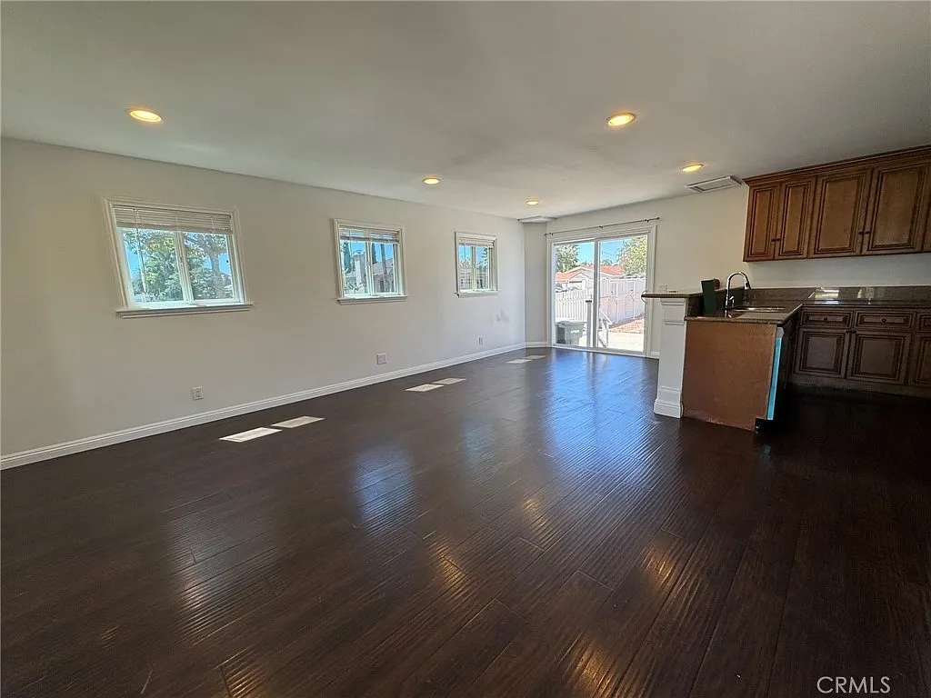4 bed, 1783 sqft, $5,500 — Photo 4