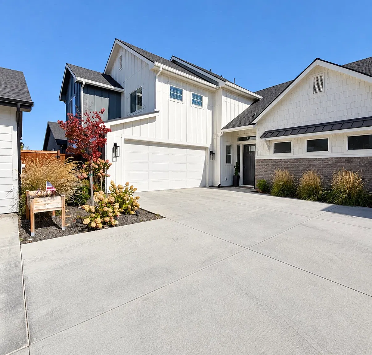 4 bed, 2.5 bath, 3083 sqft, $4,795 — Photo 1