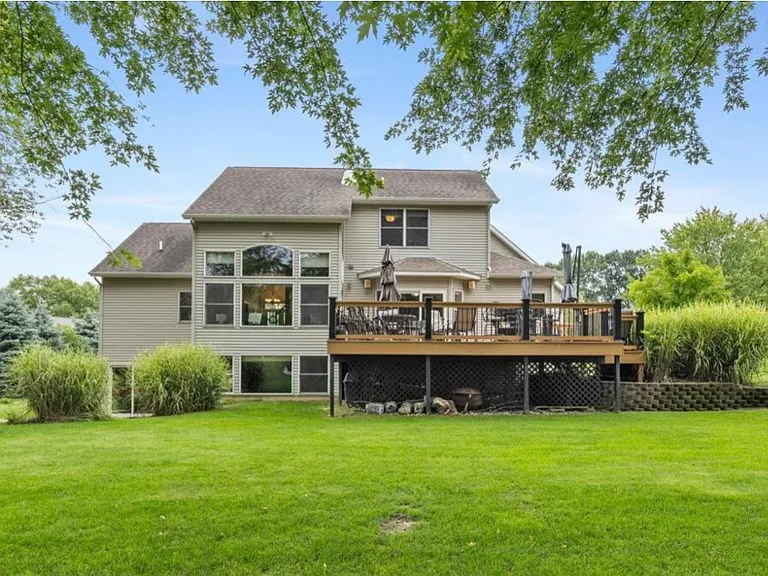 61 Greystone Ct NE — Photo 36