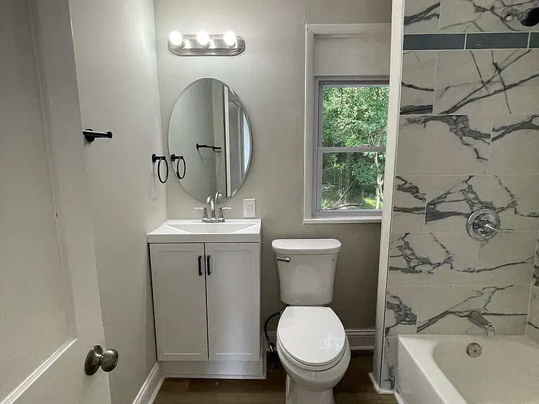 2456 Saturn St — Photo 17