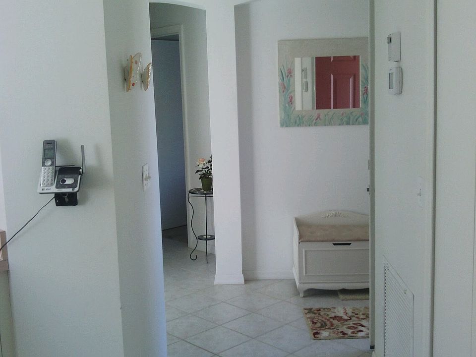 1st image of 410 Amaya Ave