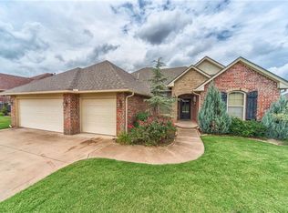 1817 Hobo St, Yukon, OK 73099