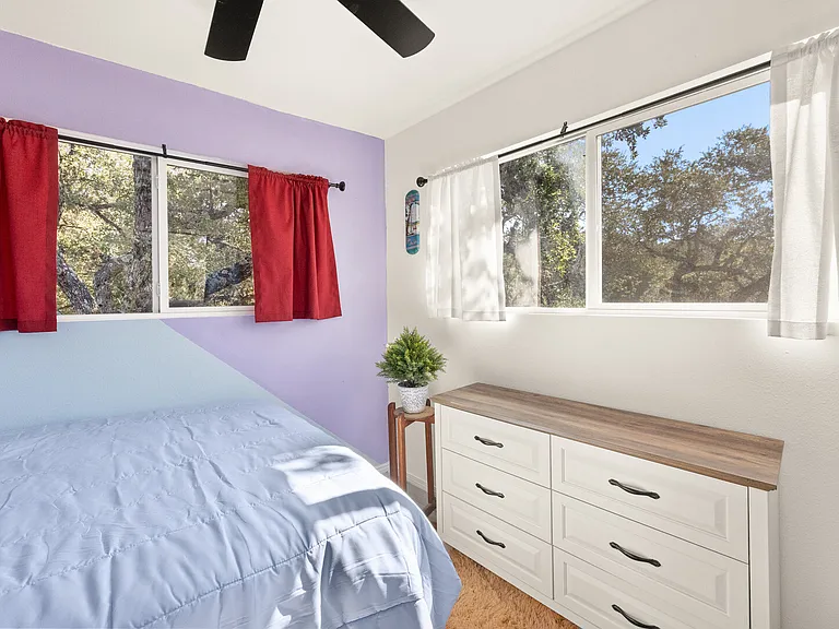 Hi View Dr — Photo 14