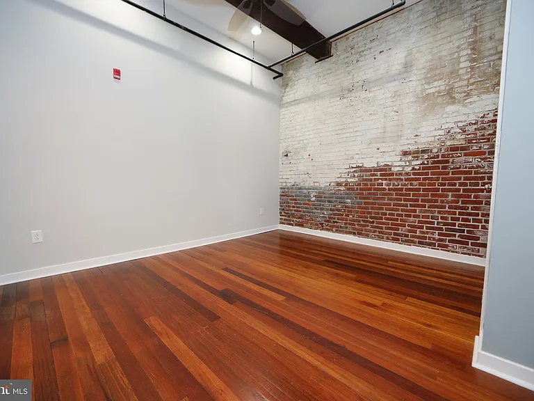 3450 J St #124 — Photo 9