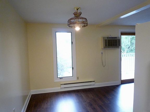 3rd image of 220 Bedford St APT 5D