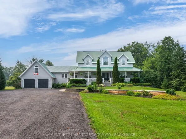 5216 Bradford Rd, South Frontenac, ON K0H 1V0