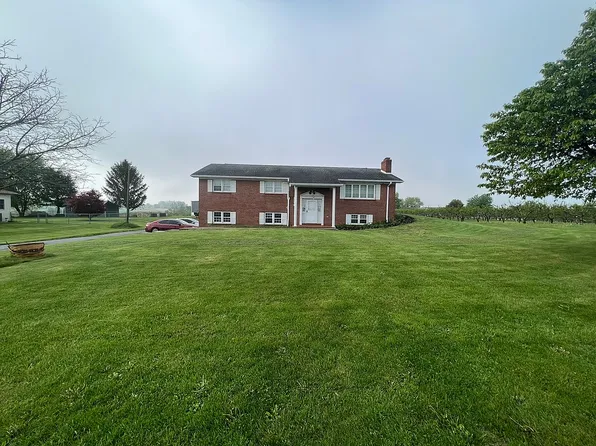 4574 Manheim Rd, Waynesboro, PA 17268