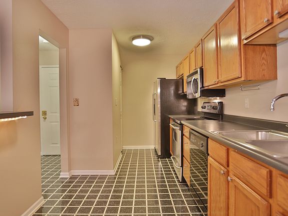 3rd image of 5305 Rolling Rock Ct