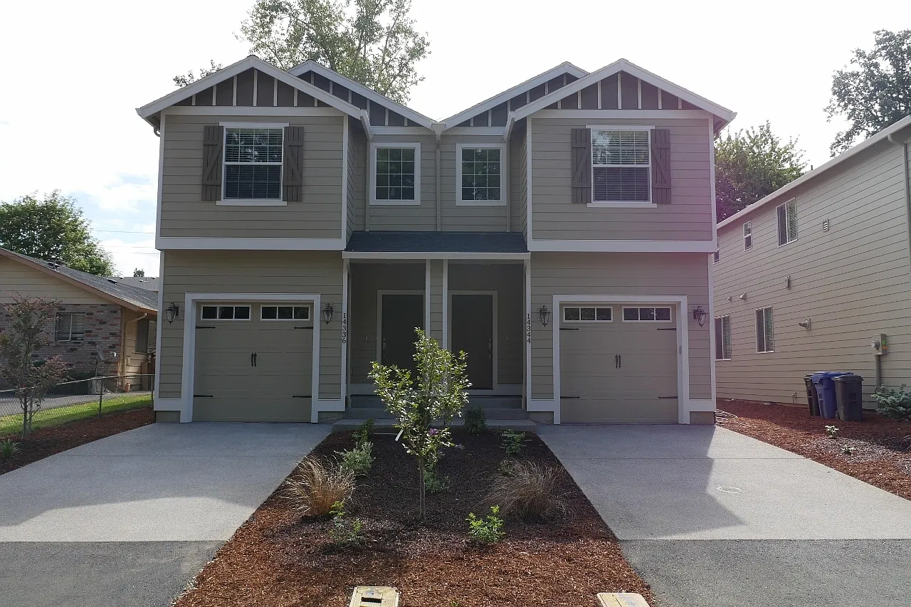 New Build "Green Certfiied" 3 Bed, 2.5 Bath Townhouse in Oak Grove — Photo 1