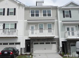 2267 Chattering Lory Ln, Apex, NC 27502