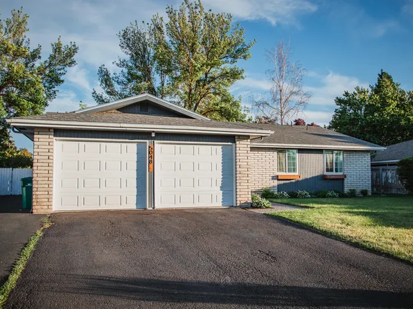 5048 Laurelwood Dr, Klamath Falls, OR 97603