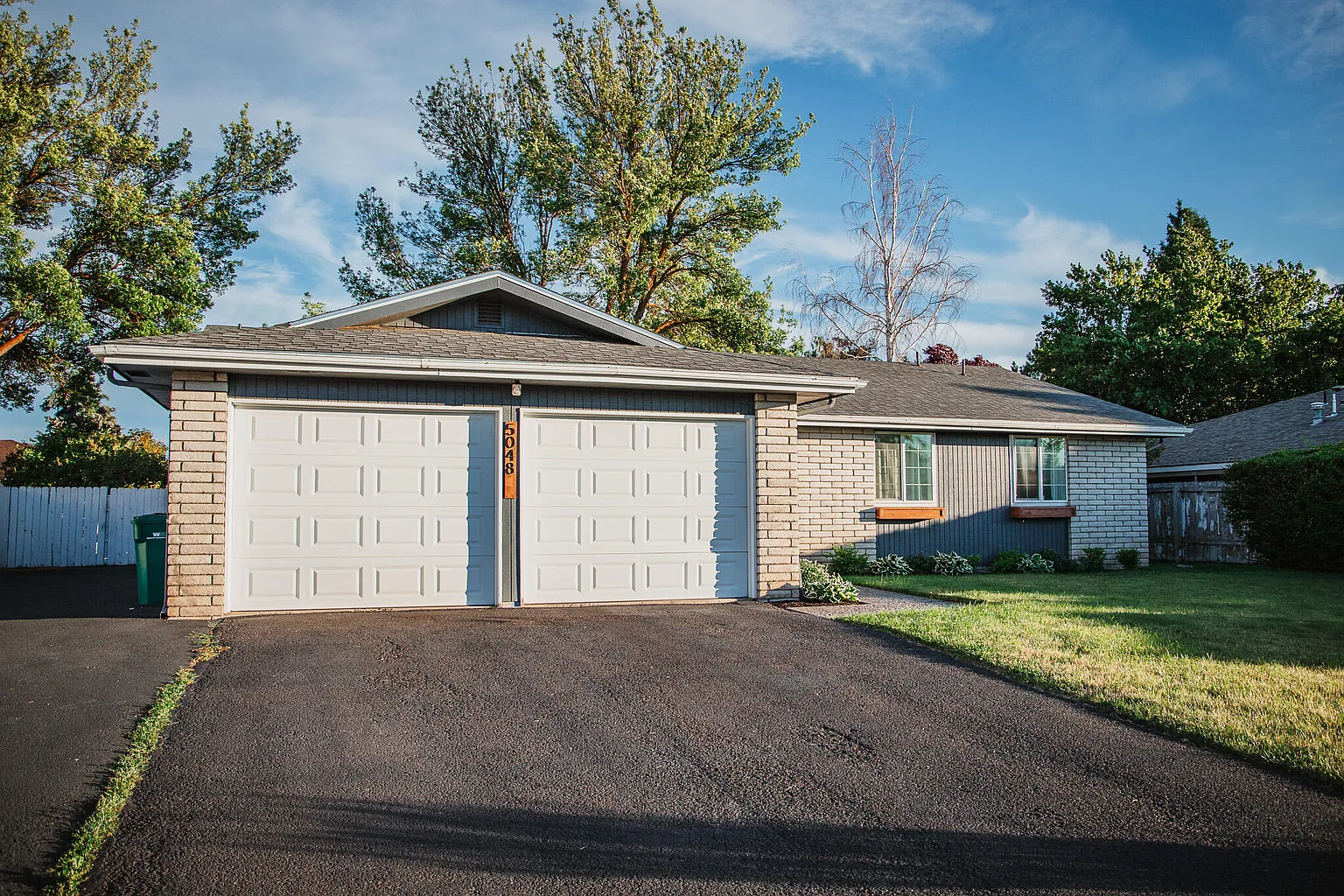 5048 Laurelwood Dr photo 1